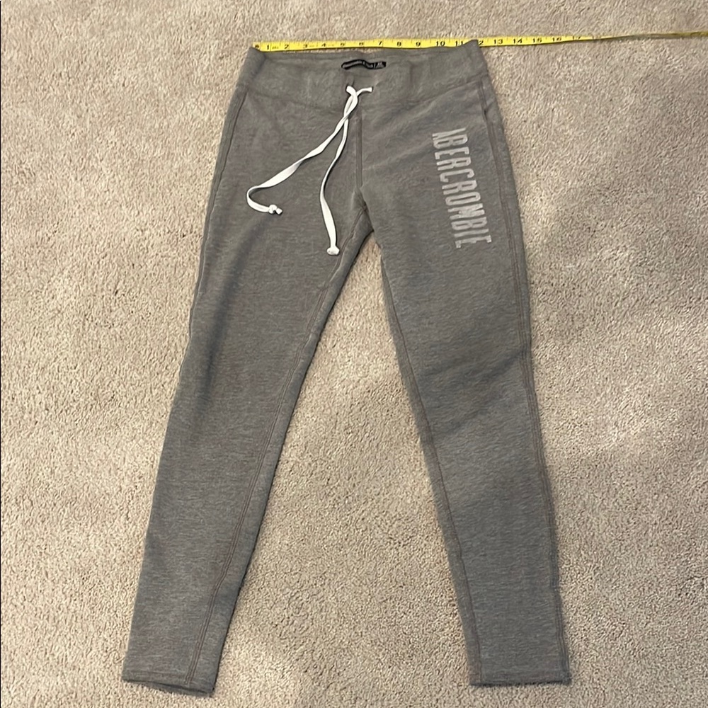 Abercrombie & Fitch Gray Sweatpants Tapered Drawstring